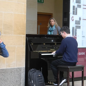 西西人体大胆撒尿视频
